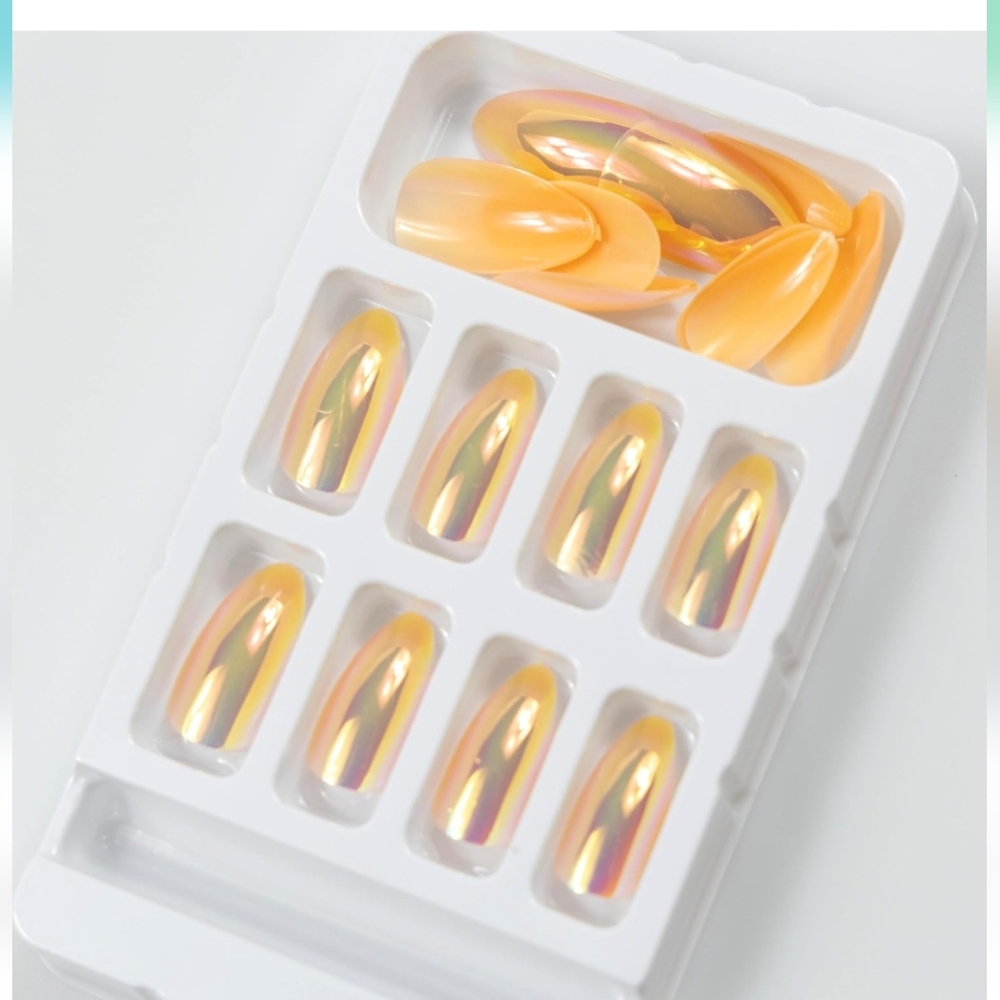 Press on Nails (Chrome)